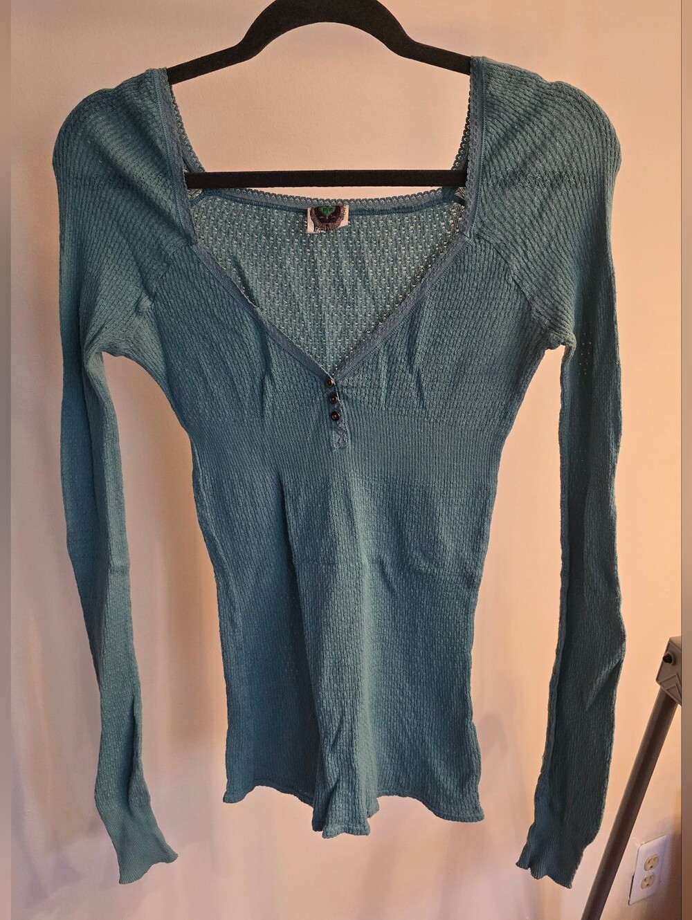 Free People Green V-Neck Button Accent Long Sleeve Top Size M